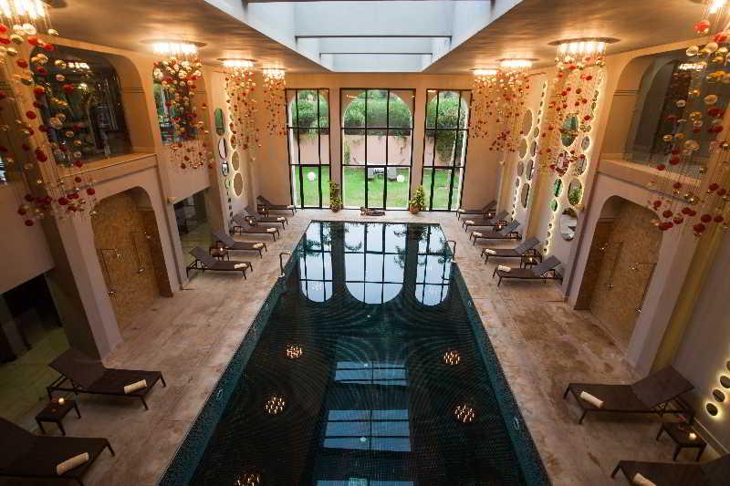 فندق كنزي كلوب أكدال المدينة - الشامل كلياً Lahebichate المظهر الخارجي الصورة The spa at The Grove
